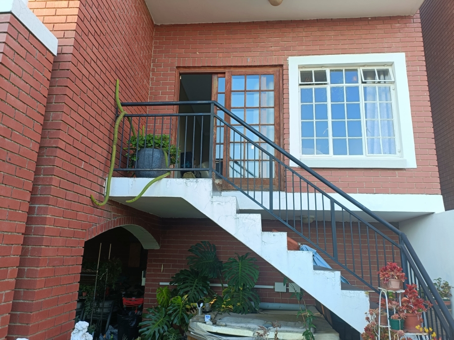 To Let 3 Bedroom Property for Rent in Pentagon Park Free State